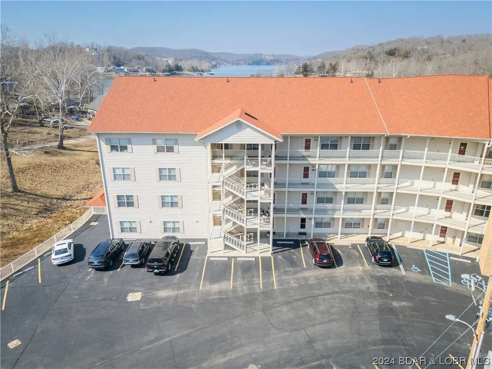 Hyd-A-Way Cove waterfront