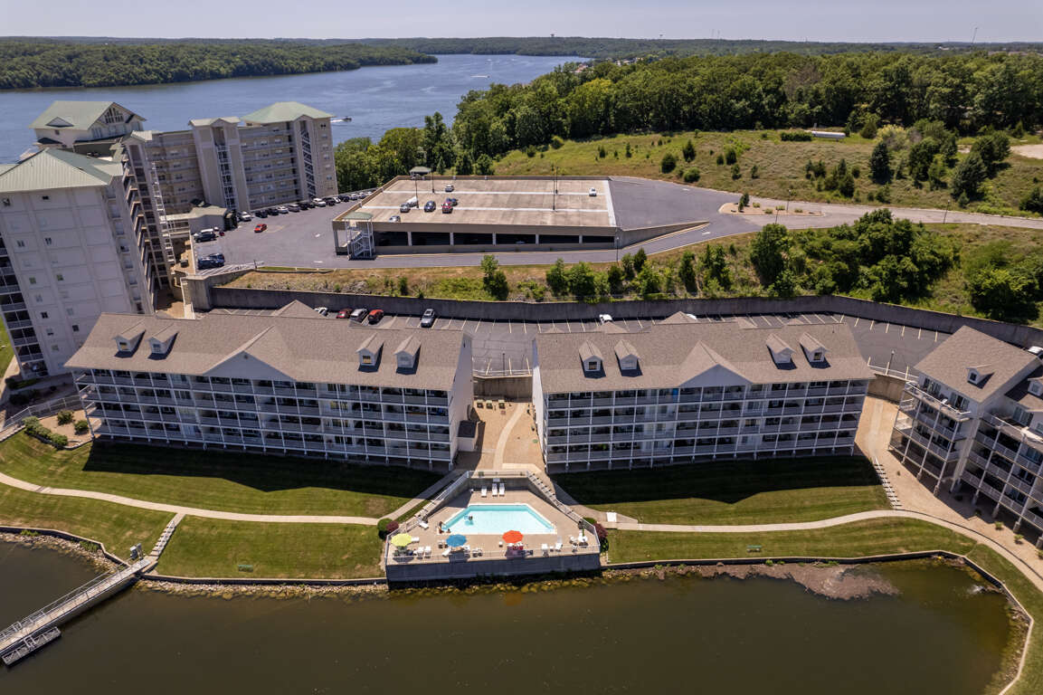 Parkview Bay Condominiums